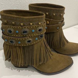 NWOT Sbicca Leather/ Suede Fringe Studded Boots |Size 7.5